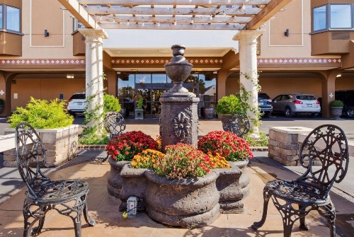 Best Western Plus Seville Plaza Hotel - image 14