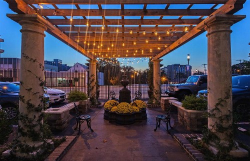 Best Western Plus Seville Plaza Hotel - image 17