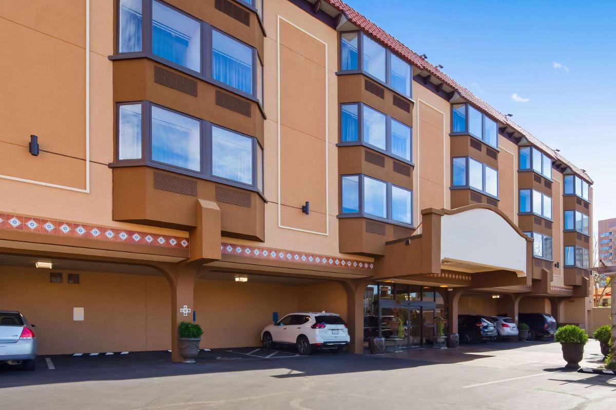 Best Western Plus Seville Plaza Hotel - image 2
