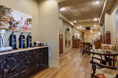 Best Western Plus Seville Plaza Hotel - image 6