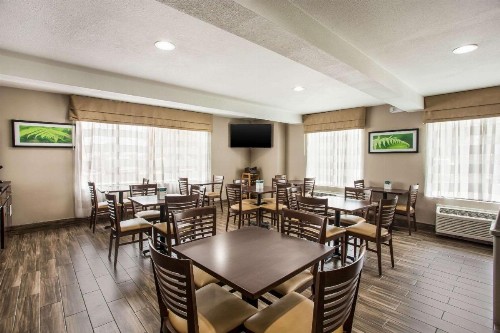 Sleep Inn Kansas City International Airport - image 24