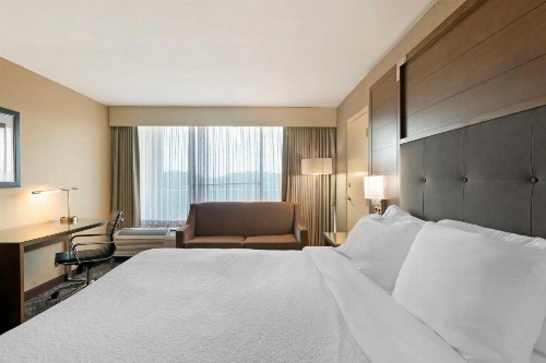 Best Western Premier Kansas City Sports Complex Hotel - image 12
