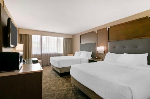 Best Western Premier Kansas City Sports Complex Hotel - image 26