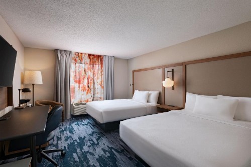 Fairfield Inn & Suites Kansas City Airport - image 4