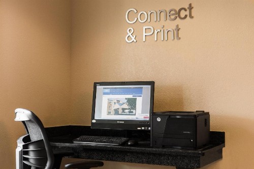 Fairfield Inn & Suites Kansas City Airport - image 40