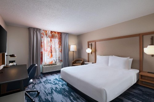Fairfield Inn & Suites Kansas City Airport - image 5