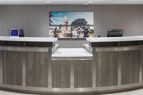 Residence Inn Kansas City Country Club Plaza