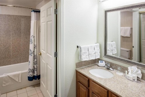 Residence Inn Kansas City Country Club Plaza - image 21