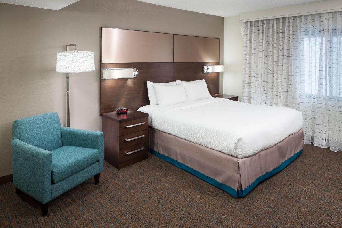 Residence Inn Kansas City Country Club Plaza - image 3