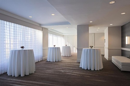 Kansas City Marriott Country Club Plaza - image 7