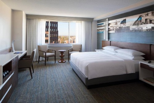 Kansas City Marriott Country Club Plaza - image 9