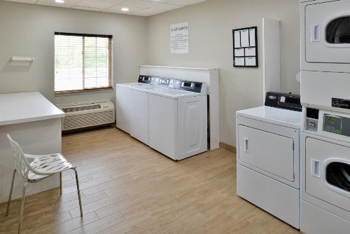 Candlewood Suites Kansas City Northeast an IHG Hotel - image 15