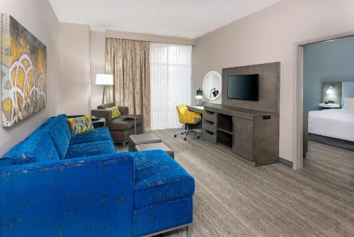 Hampton Inn & Suites Country Club Plaza - image 33