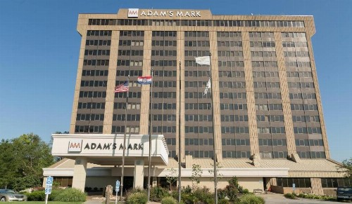 Adams Mark Hotel And Conference Center - image 2