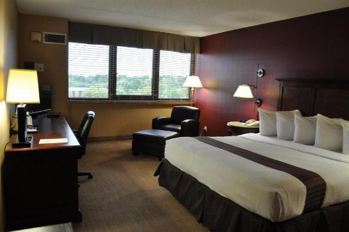 Adams Mark Hotel And Conference Center - image 28