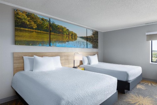 Days Inn & Suites by Wyndham Kansas City - Arrowhead Chiefs Stadium - image 47