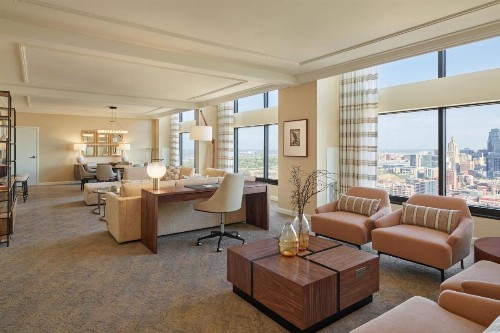 Sheraton Kansas City Hotel at Crown Center - image 12