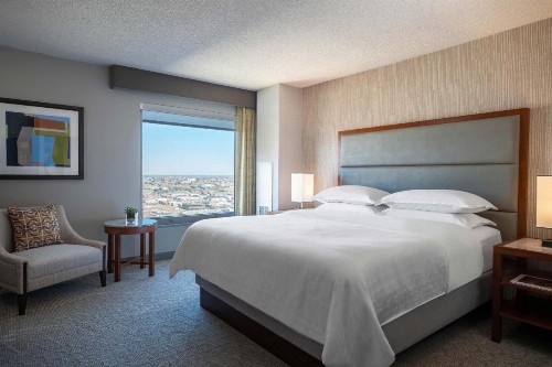 Sheraton Kansas City Hotel at Crown Center - image 22