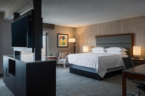 Sheraton Kansas City Hotel at Crown Center - image 24