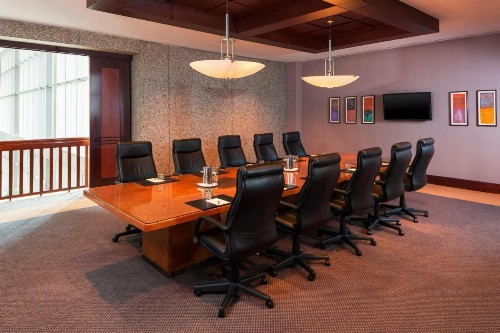 Sheraton Kansas City Hotel at Crown Center - image 46