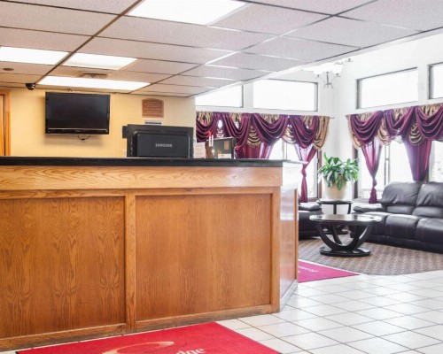 Econo Lodge Kansas City Downtown North - image 5