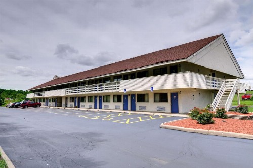 Motel 6-Kansas City MO - image 13