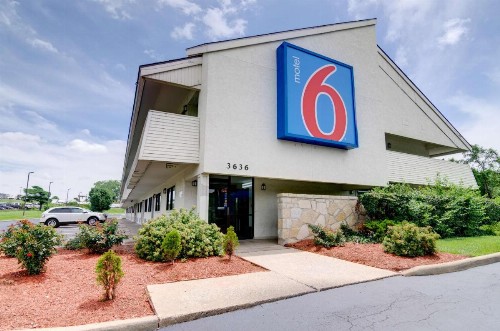 Motel 6-Kansas City MO - image 18