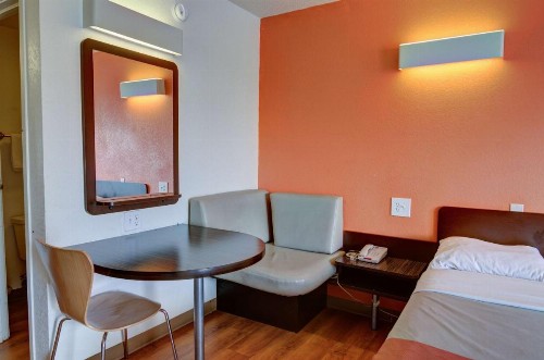 Motel 6-Kansas City MO - image 24