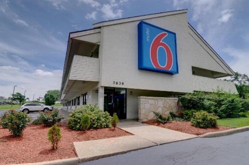 Motel 6-Kansas City MO - image 48