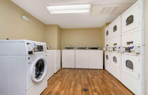 Extended Stay America Suites - Kansas City - Country Club Plaza - image 12