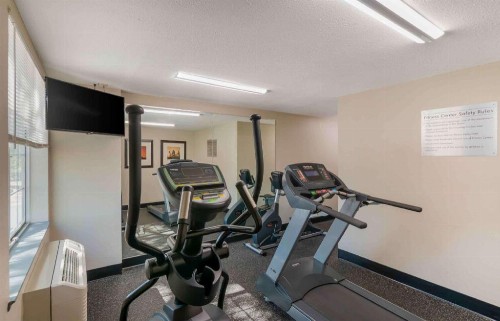 Extended Stay America Suites - Kansas City - Country Club Plaza - image 13