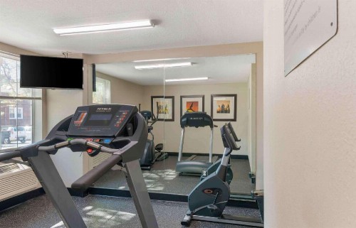 Extended Stay America Suites - Kansas City - Country Club Plaza - image 15