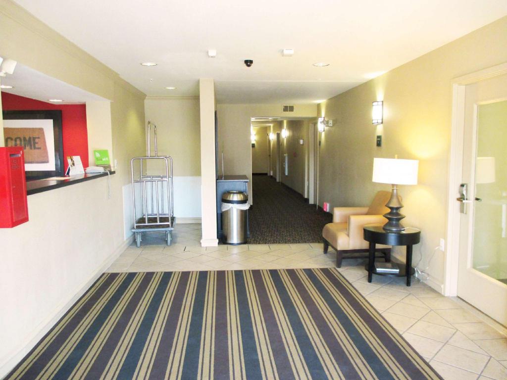 Extended Stay America Suites - Kansas City - Country Club Plaza - image 5