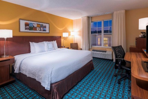 Fairfield Inn Kansas City Downtown/Union Hill - image 15