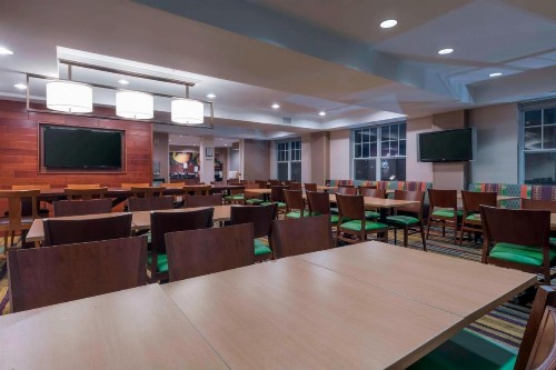 Fairfield Inn Kansas City Downtown/Union Hill - image 23