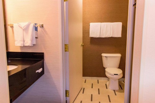 Fairfield Inn Kansas City Downtown/Union Hill - image 3
