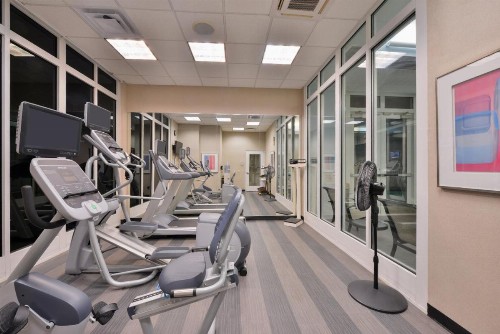Holiday Inn Kansas City Airport an IHG Hotel - image 12