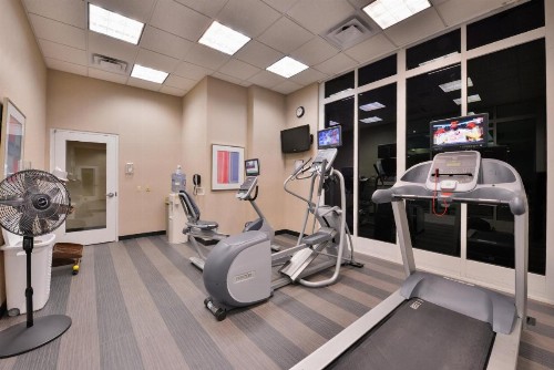 Holiday Inn Kansas City Airport an IHG Hotel - image 21