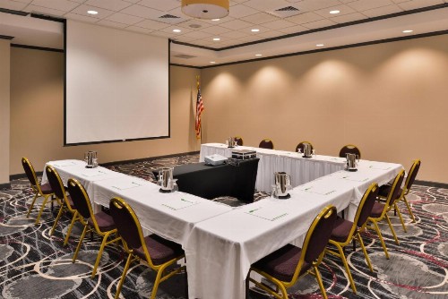 Holiday Inn Kansas City Airport an IHG Hotel - image 25