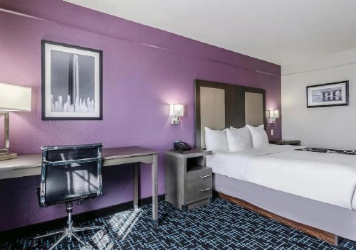 La Quinta by Wyndham Kansas City Airport - image 44