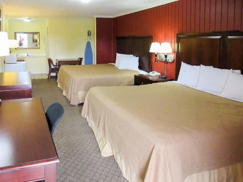 Rodeway Inn - image 6