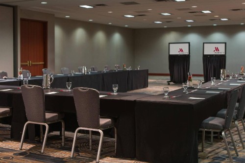 Kansas City Marriott Downtown - image 1