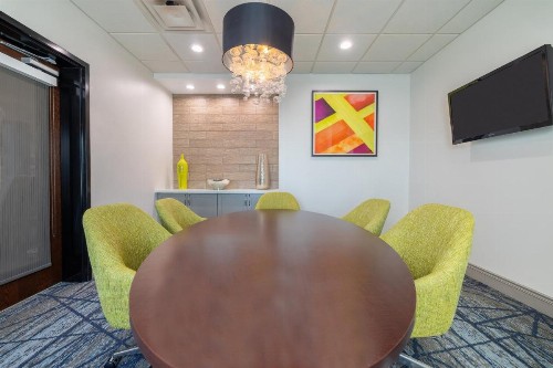 Holiday Inn Express & Suites Kansas City Airport an IHG Hotel - image 36