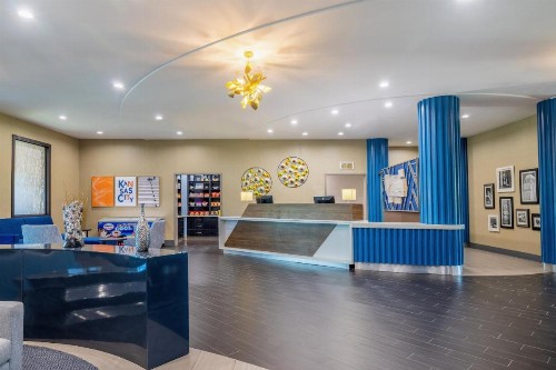 Holiday Inn Express & Suites Kansas City Airport an IHG Hotel - image 40