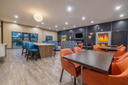 Holiday Inn Express & Suites Kansas City Airport an IHG Hotel - image 41