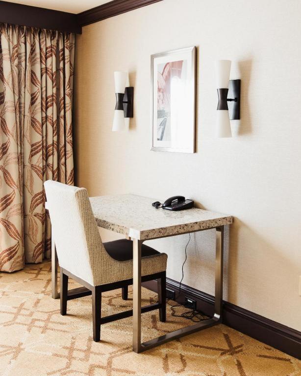 Ameristar Casino Hotel Kansas City - image 5