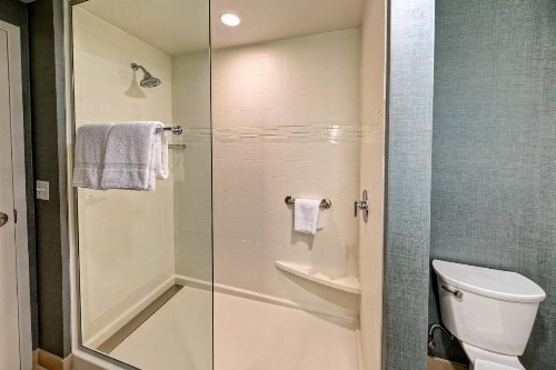 Residence Inn by Marriott Kansas City Downtown/Convention Center - image 2