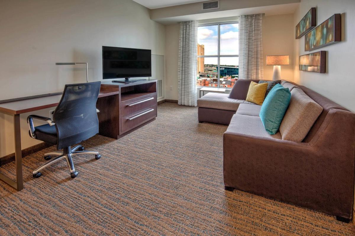 Residence Inn by Marriott Kansas City Downtown/Convention Center - image 4