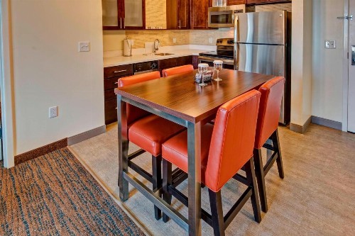Residence Inn by Marriott Kansas City Downtown/Convention Center - image 9