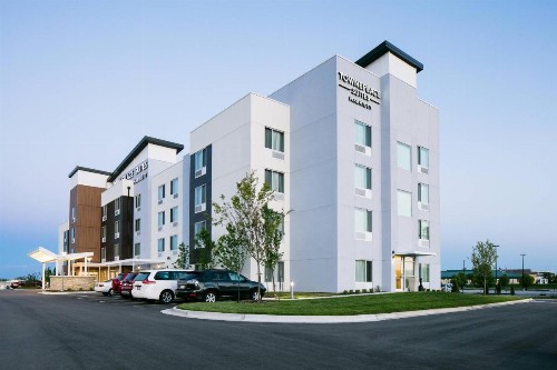 TownePlace Suites by Marriott Kansas City Airport - image 19